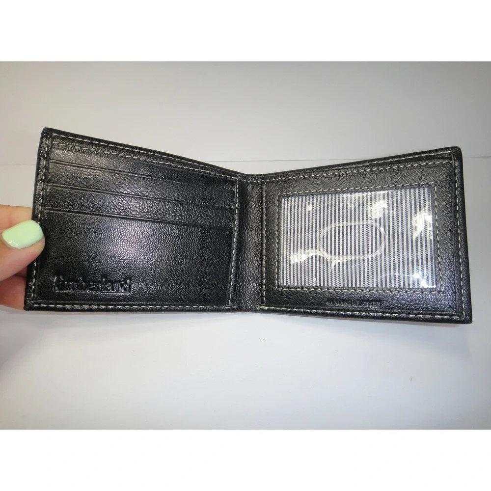 Timberland Men's Black Pebbled Genuine Leather Bifold Wallet with ID Window EUC
